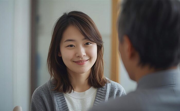 心理カウンセリングを受ける女性